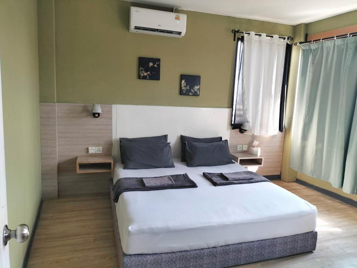 Susu Khaosan Hostel バンコク都 エクステリア 写真