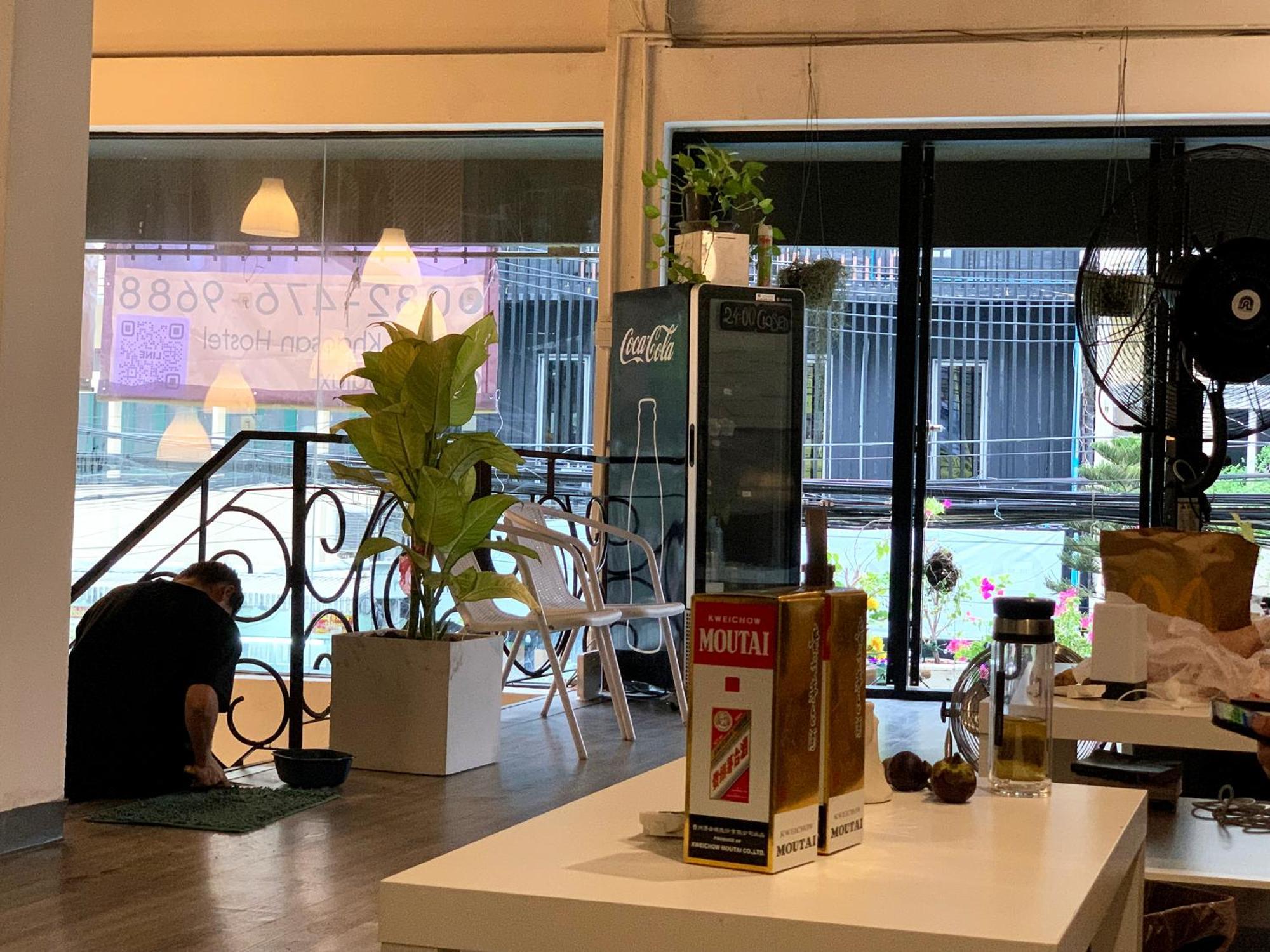 Susu Khaosan Hostel バンコク都 エクステリア 写真