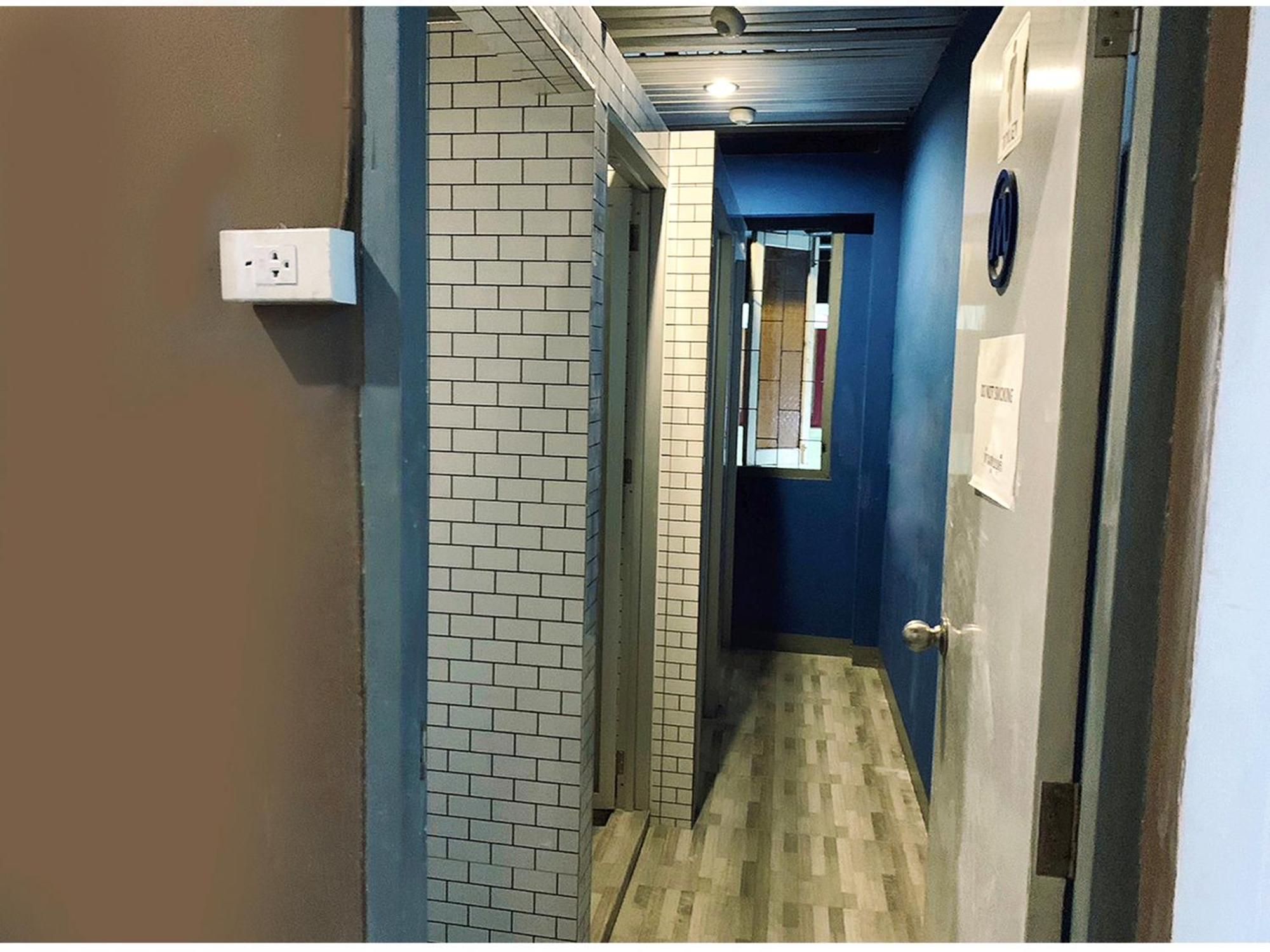 Susu Khaosan Hostel バンコク都 エクステリア 写真