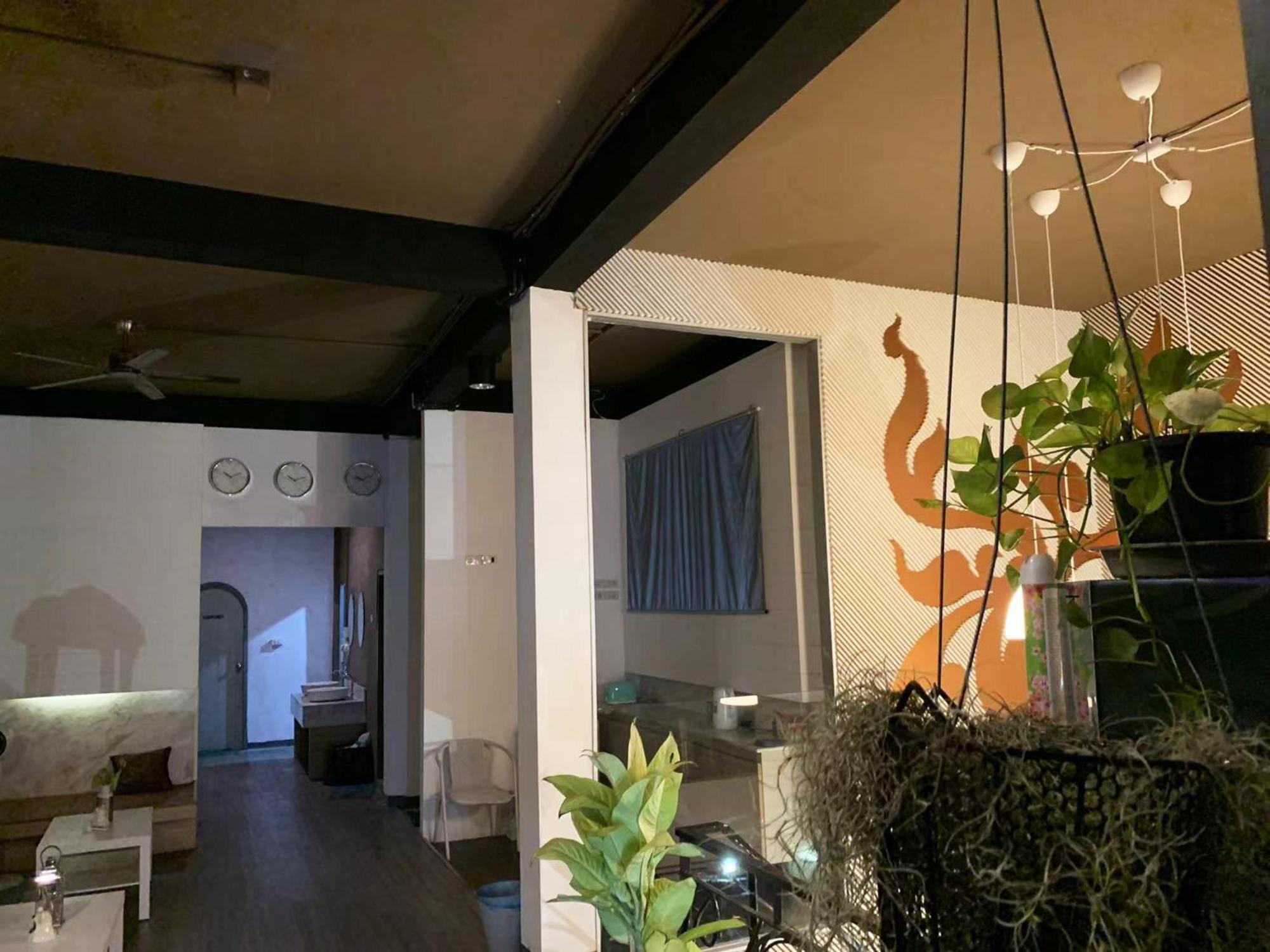 Susu Khaosan Hostel バンコク都 エクステリア 写真