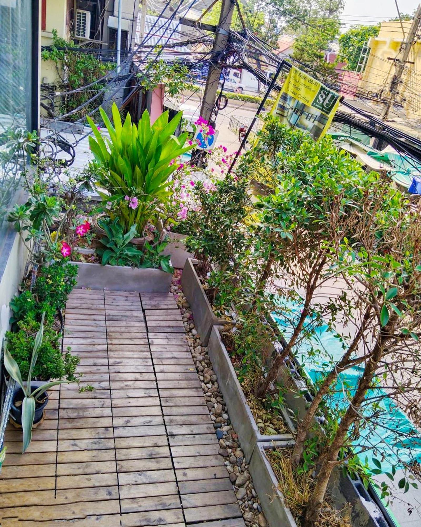 Susu Khaosan Hostel バンコク都 エクステリア 写真